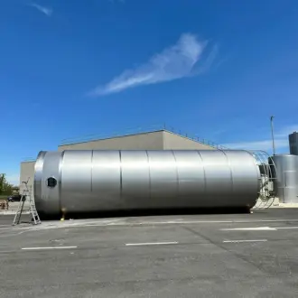 Tank farm project for German dairy client: 6x 100 cbm + 4x 25 cbm milk tanks