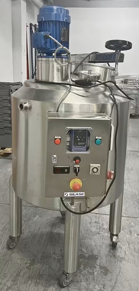 Serbatoio di fusione in acciaio inox per cosmetica con agitatore e controllo integrato