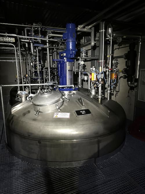 Serbatoi agitati per l'industria chimica