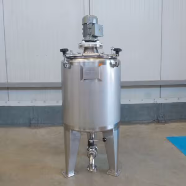 Depósito nuevo de 150 litros en acero inoxidable 316 (agitador disponible con coste adicional)