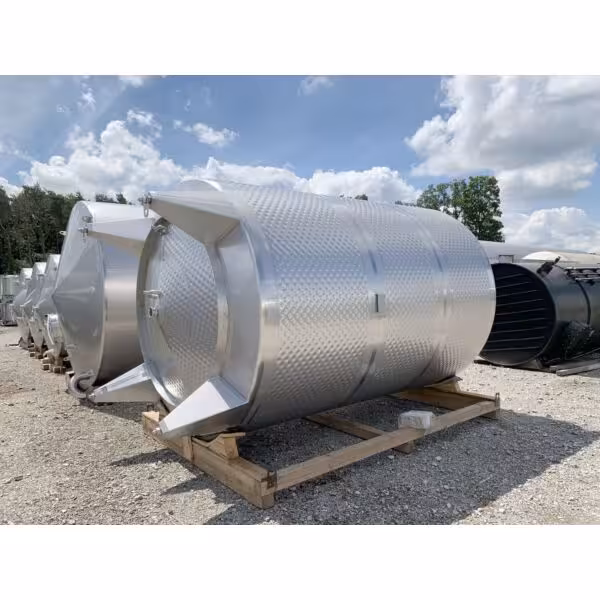 Werksneuer 15300 Liter heiz-/kühlbarer Edelstahltank aus V4A