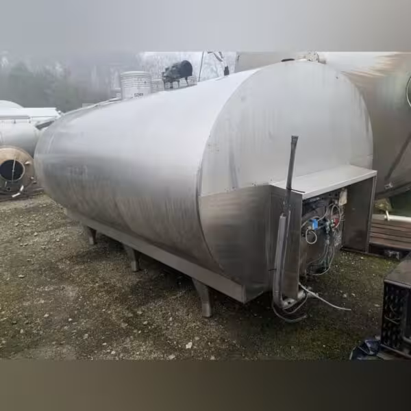 5870 liter isolated agitator tank, Aisi 304 with blade agitator