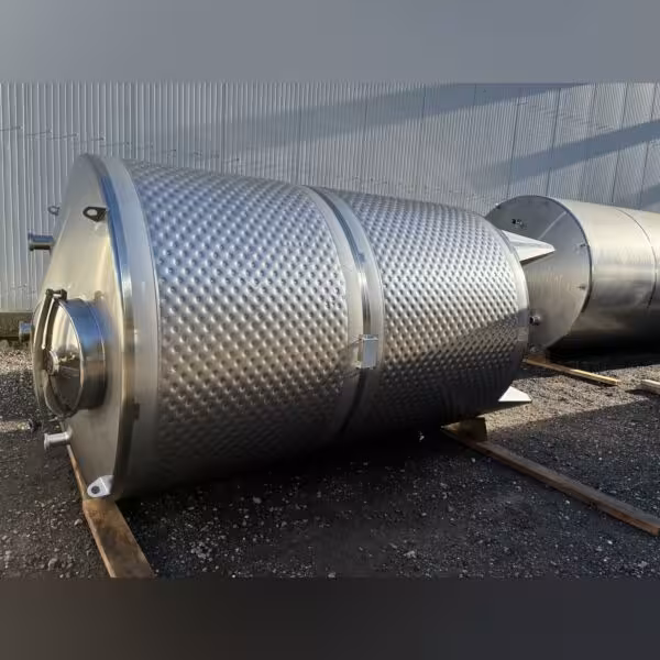 Serbatoio di stoccaggio riscaldabile/raffreddabile da 8100 litri inutilizzato in acciaio inox 316