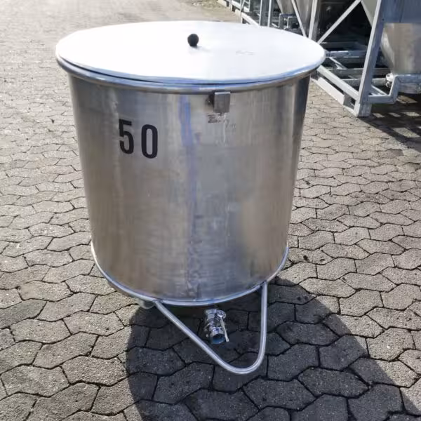 350 Liter fahrbarer Behälter aus V2A auf Rollen