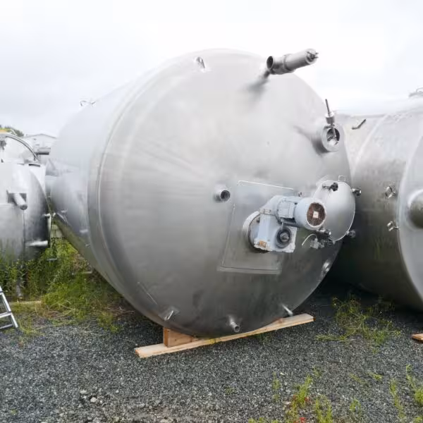 17620 liter insulated agitator tank, Aisi 304 with blades agitator