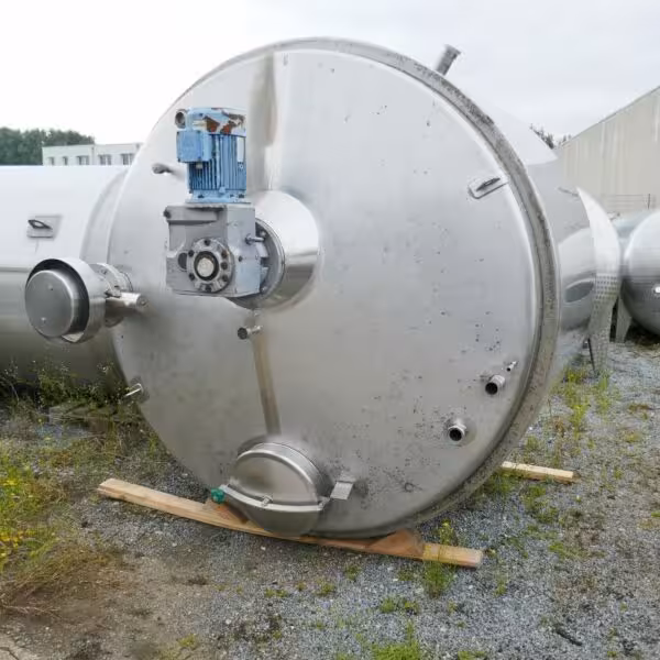 6570 liter heat-/coolable agitator tank, Aisi 304 with blades agitator