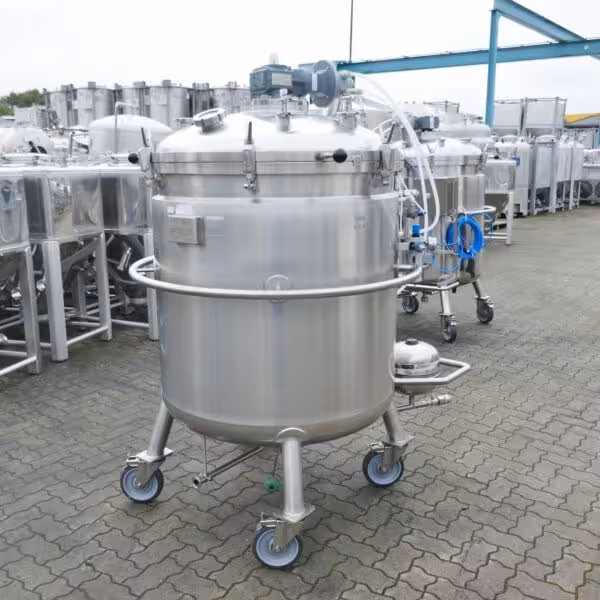 956 litri di serbatoio agitatore mobile, riscaldabile/raffreddabile in acciaio inox 316 con agitatore a tazza