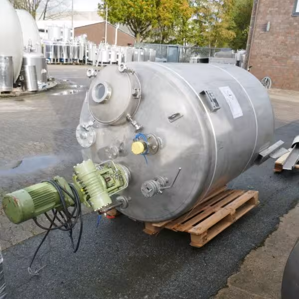 2500 Liter Rührwerksbehälter aus V4A mit Propellerrührwerk