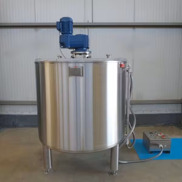 Tanque de mezcla a temperatura controlada de 1000 litros a estrenar en acero inoxidable 304 con agitador de anclaje