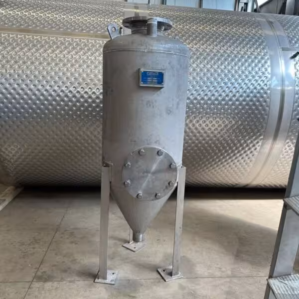 Serbatoio di pressione da 325 litri in acciaio inox 304