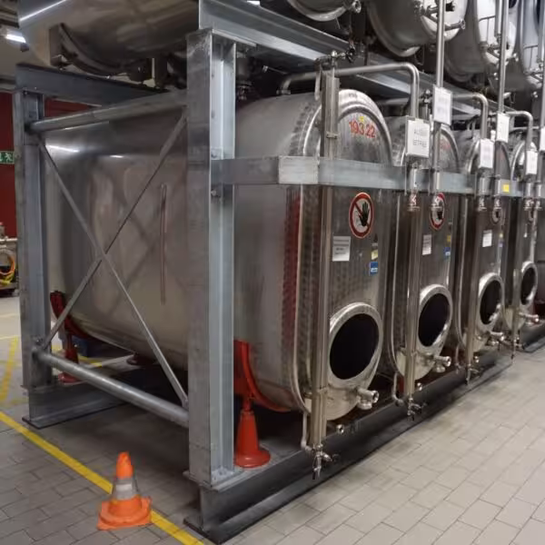 Serbatoio da 2400 litri in acciaio inox 304