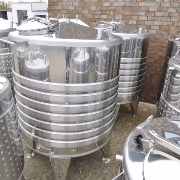 Werksneuer 3331 Liter heiz-/kühlbarer Behälter aus V2A (Typ FIT; optional mit Rührwerk)