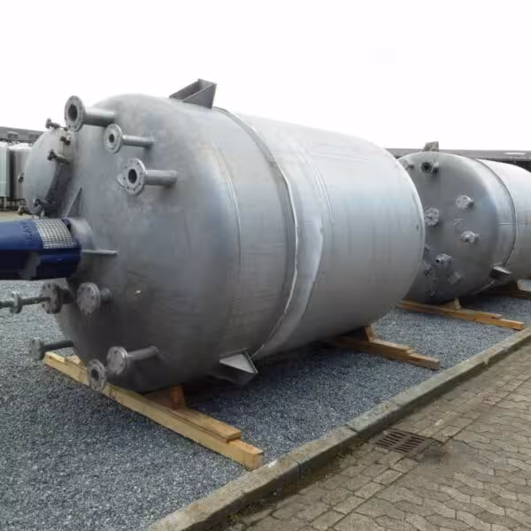 8000 liter mixing tank with 22 kW Ekato blade agitator