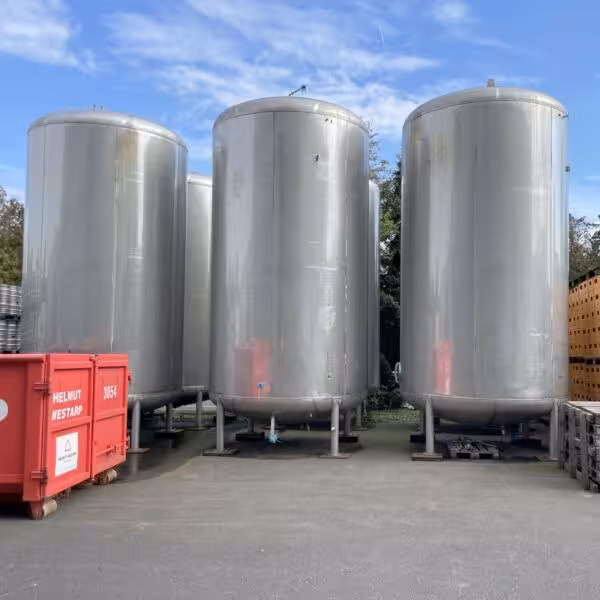 44070 Liter stehender druckfester Lagertank aus V2A