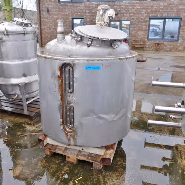 Serbatoio agitatore isolato da 850 litri in acciaio inox 304 con agitatore ad elica