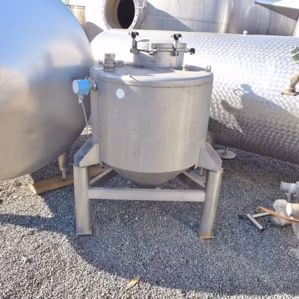 Serbatoio conico da 400 litri in acciaio inox 316