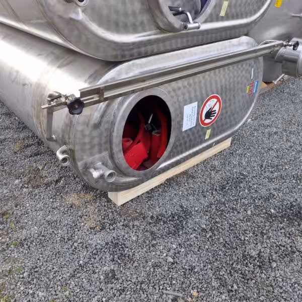 Serbatoio ovale da 2400 litri in acciaio inox 304