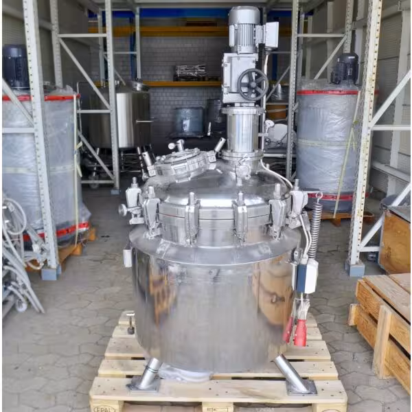 Recipiente a pressione riscaldabile/raffreddabile da 259 litri in acciaio inox 316 con agitatore ad elica