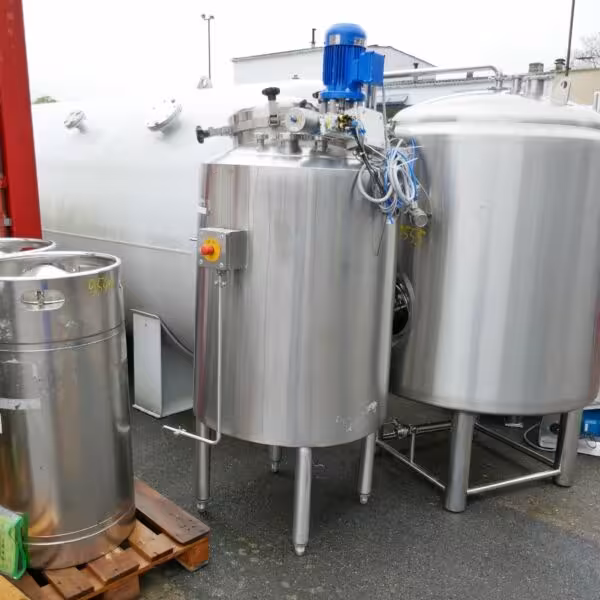 Recipiente a pressione riscaldabile/raffreddabile da 530 litri in acciaio inox 316 con agitatore ad elica