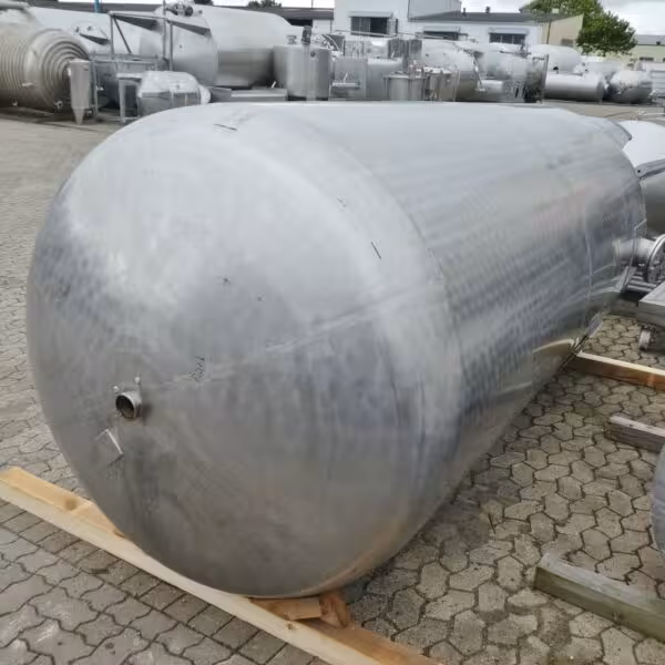 Serbatoio da 5600 litri in acciaio inox 304