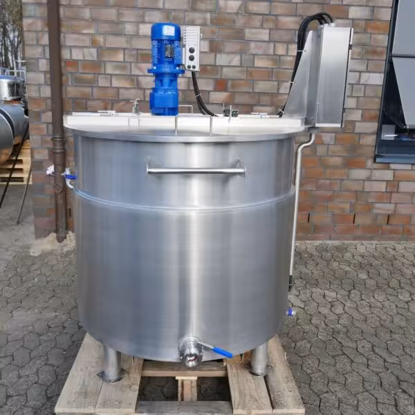 Brand new 1000 liter electrically heated agitator tank, Aisi 316 with blades agitator