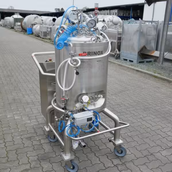 Unused 165 liter mobile heat-/coolable pharma process vessel, Aisi 316 with magnetic agitator