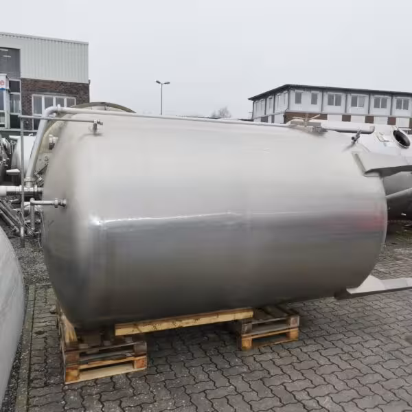 Serbatoio da 5400 litri in acciaio inox 304