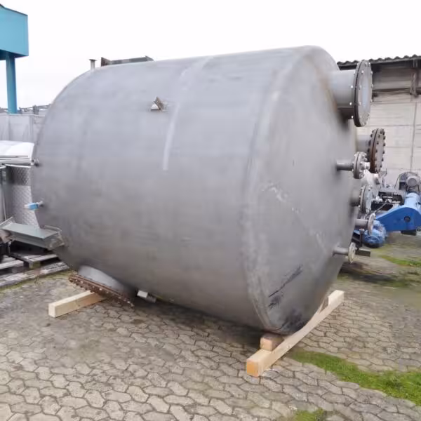 Serbatoio da 12500 litri in acciaio inox 316