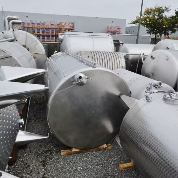 12500 litri di serbatoio riscaldabile/raffreddabile in acciaio inox 304