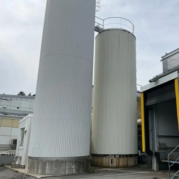 100000 liter insulated storage tank made of stainless steel 304 with lateral agitator