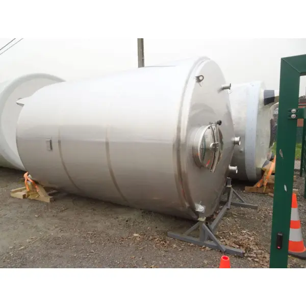 Werksneuer 15300 Liter heiz-/kühlbarer Behälter aus V4A mit vollverschweißtem Isoliermantel