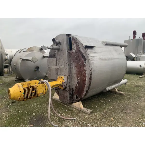 7500 Liter Rührwerksbehälter aus V2A mit Leitstrahlmischer