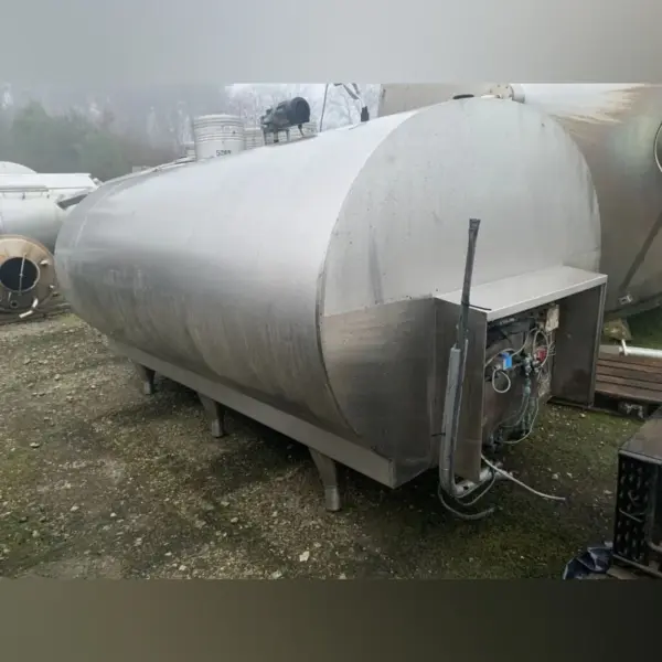 5870 Liter isolierter Rührwerksbehälter aus V2A mit Balkenrührwerk