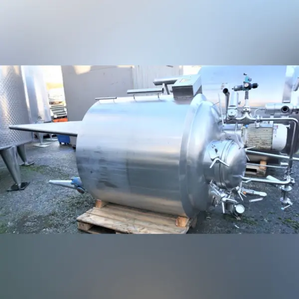 Becomix 1355 Liter heiz-/kühlbarer Druckbehälter aus V2A mit Propeller Rührwerk