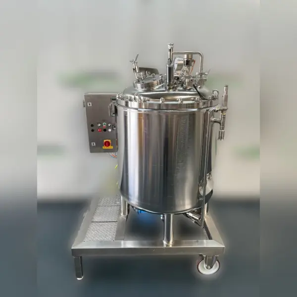 425 Liter mobiler Pharmazie Druckbehälter aus V2A mit Magnetrührwerk