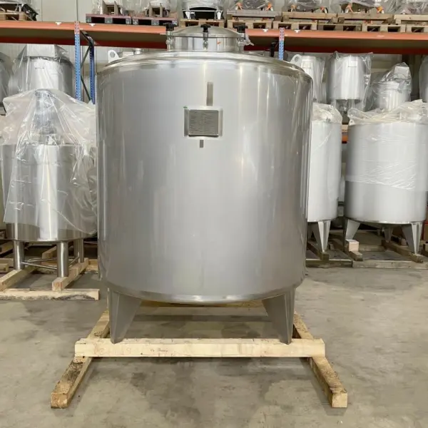 Brandnew 3300 liter heat-/coolable tank, AISI316