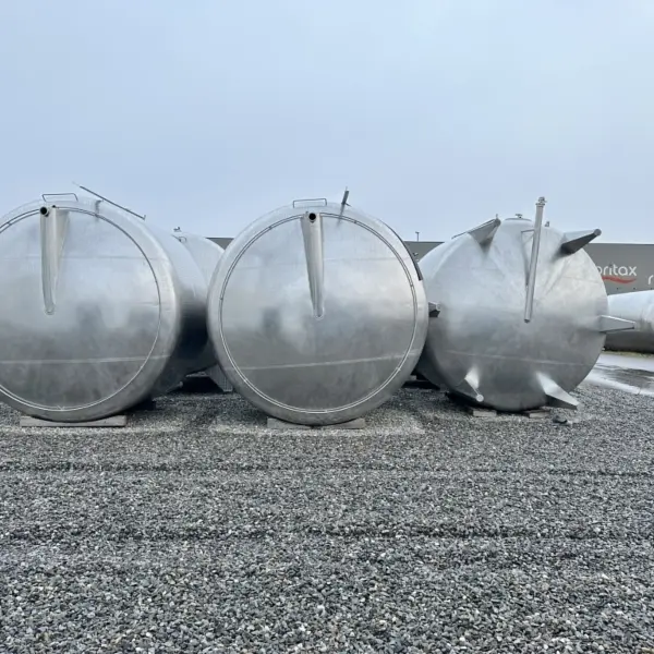 24000 Liter storage tank, Aisi 304 (designed for low ceiling height)