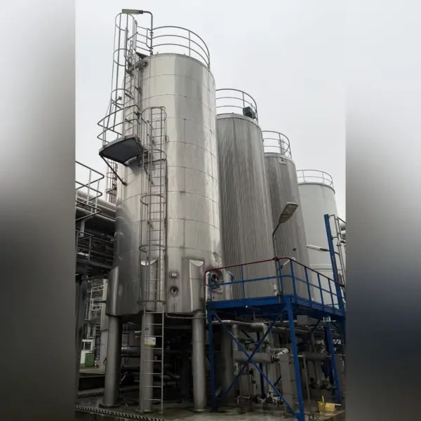 106600 liter insulated stainless steel 316 storage tank with side agitator