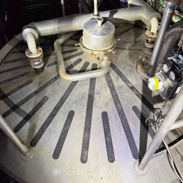 Tanque de almacenamiento aislado de 21 500 litros fabricado en acero inoxidable 316