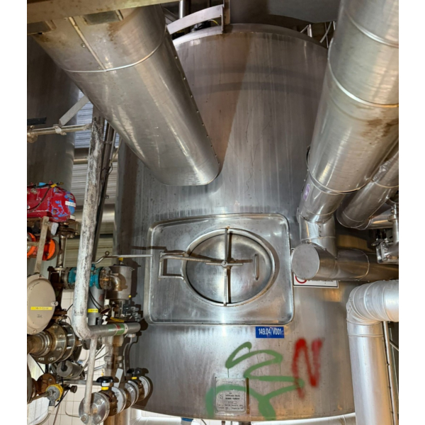 6,000-liter insulated storage tank made of stainless steel 316