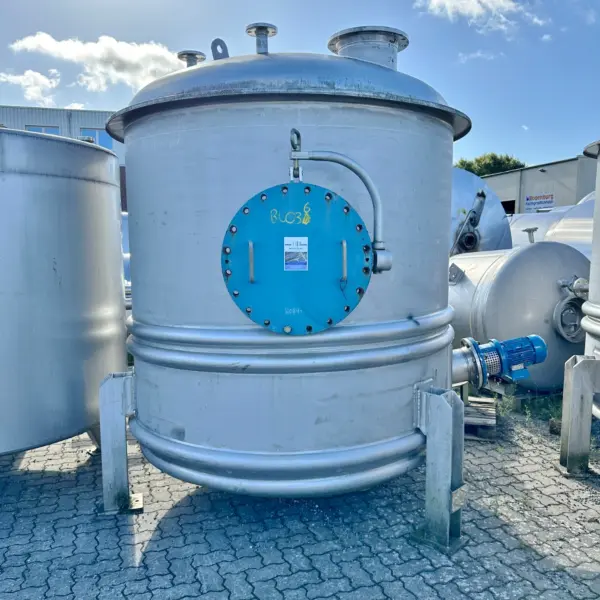 6875 Liter heiz-/kühlbarer Vakuum Druckbehälter aus V4A mit seitlichem Propellerrührwerk