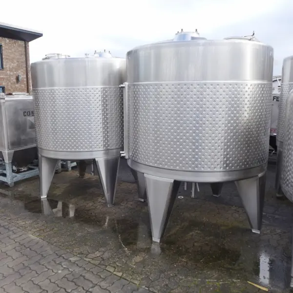 Serbatoio riscaldabile/raffreddabile da 5236 litri, nuovo di fabbrica, in acciaio inox 304 (tipo FIT; a scelta con agitatore)
