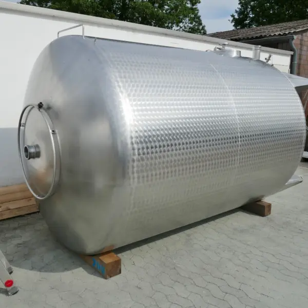 Depósito de 9000 litros en acero inoxidable 304