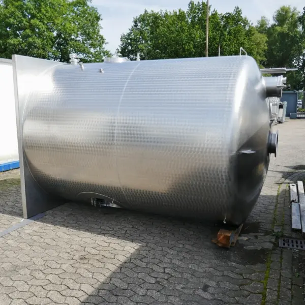 10000 Liter tank, Aisi 304 with propeller agitator