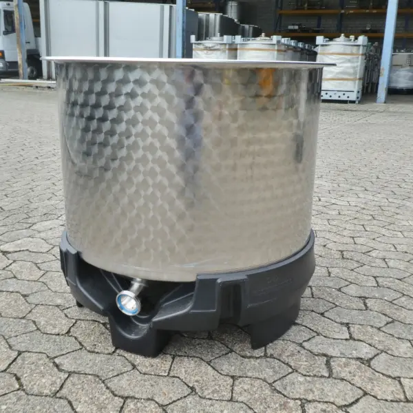 brand new 300 liter tank, Aisi 304