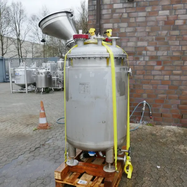 665 liter heat-/coolable tank, Aisi 316 with magnetic agitator