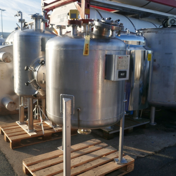 Serbatoio a pressione da 620 litri in acciaio inox 316