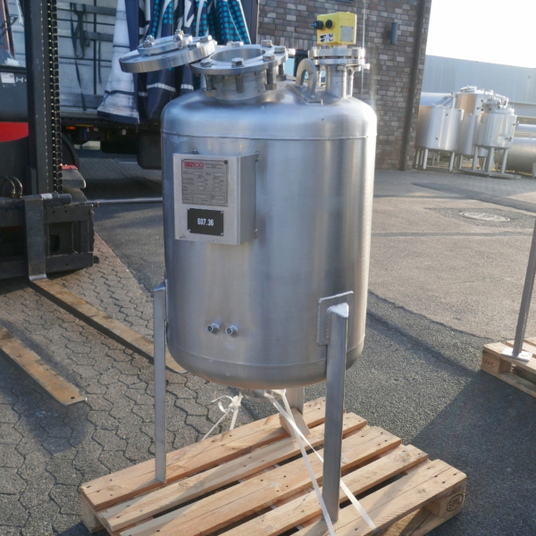 Serbatoio a pressione da 348 litri in acciaio inox 316