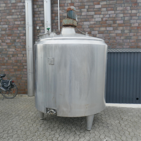 3000 Liter heiz-/kühlbarer Rührwerksbehälter aus V2A mit Balkenrührwerk und Isolierung