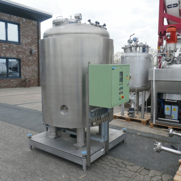 2740 Liter heiz-/kühlbarer Druckbehälter aus V4A auf Wägepalette